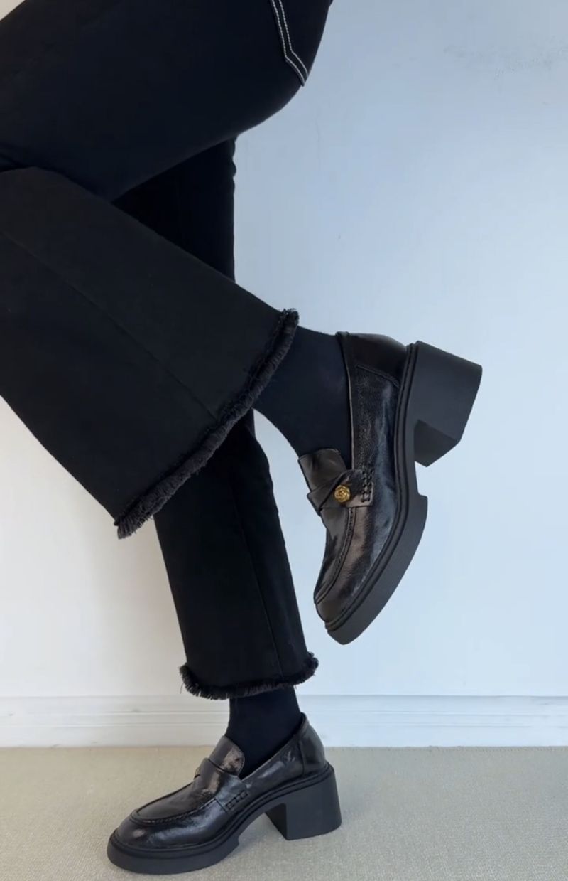 Goatskin ~ British Style Camellia Thick Sole High Loafers Women's Autumn Slip-on Leather Shoe Retro Chunky Heel Shoes_voghion.com