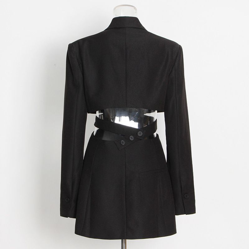 Roupas femininas Design de cintura alta reveladora comprimento médio terno sem costas 2024 novo decote em V manga comprida emenda terno de botão único_voghion.com