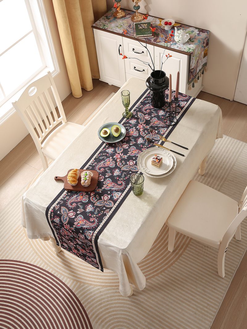 Masa Örtüsü - Su Geçirmez ve Yağ Geçirmez Kumaşlı Siyah Çiçek Desenli (Modern Minimalist Polyester Yıkanabilir Yemek/Parti Dekorasyonu)_voghion.com
