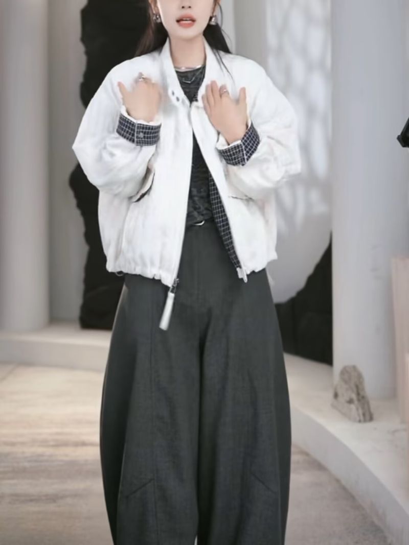 ragazza Vendita diretta in fabbrica Cappotto da donna sottile, Articolo di tendenza autunno 2025, Giacca in cotone bianco super bella per donna_voghion.com