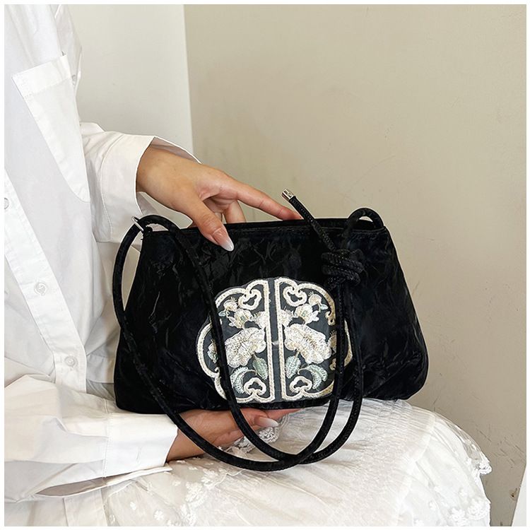 New Chinese fashionable small for women 2024 new summer style versatile work commuting shoulder crossbody bag_voghion.com