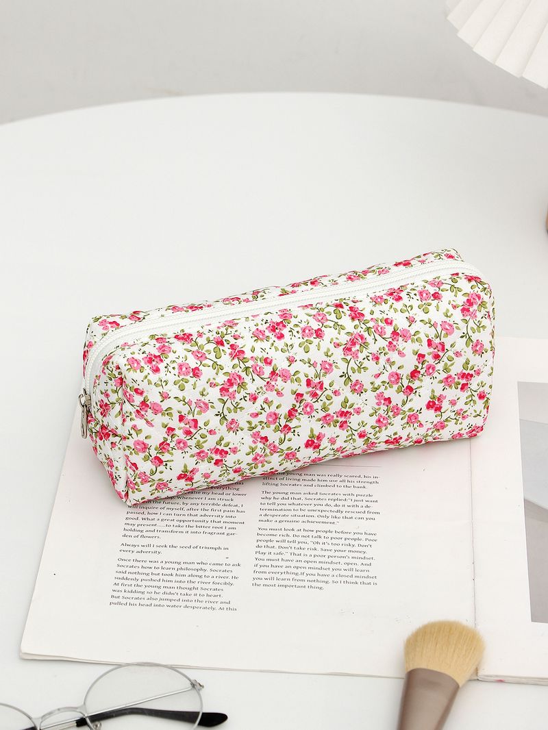 Ins Style Frische und süße Blumen-Make-up-Tasche, süße Kulturtasche für Studenten mit großer Kapazität, tragbare Aufbewahrungstasche für die Hautpflege_voghion.com