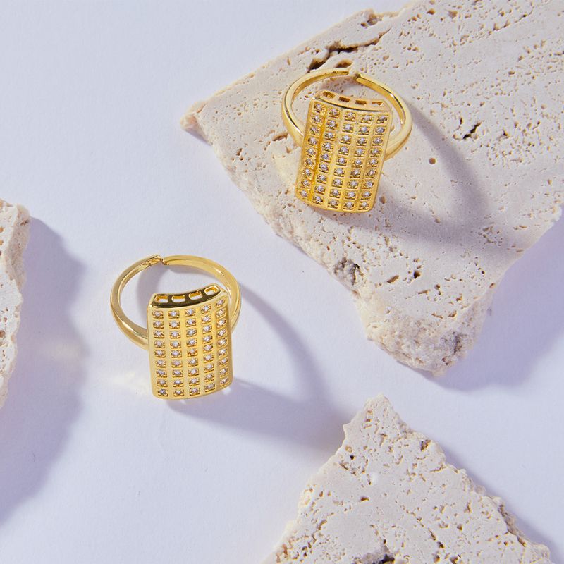 Bague ouverte en cuivre plaqué or, style hip-hop, personnalité exagérée, niche, design géométrique unique, large et entièrement en diamant_voghion.com