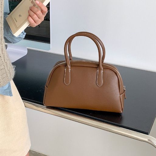 2024 New Fashionable Boston With Zipper, Handheld And Handheld, Exquisite Literary Commuter Women's Bag_voghion.com