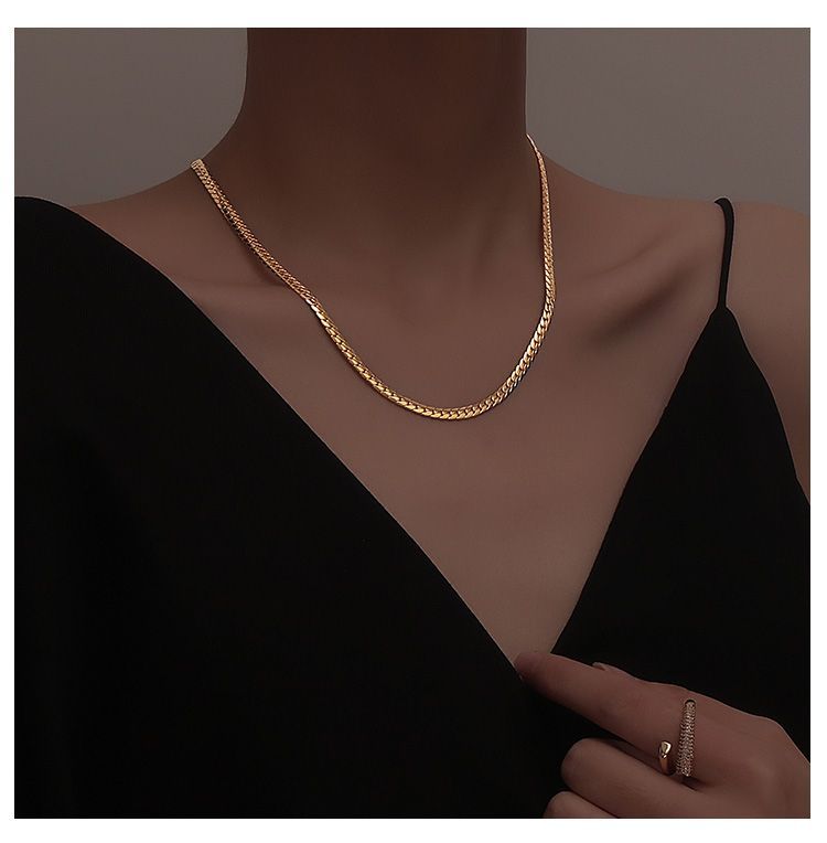 Collana personalizzata Hip Hop semplice in oro cubano con catena nuda per uomo e donna, stile retrò, con catena per clavicola, stile marea e vento freddo._voghion.com