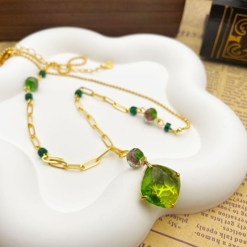 Exquisite Kristallglas-Pfauenstein-Patchwork-Halskette im chinesischen Stil, frisch und vielseitig, High-End-Sinn_voghion.com