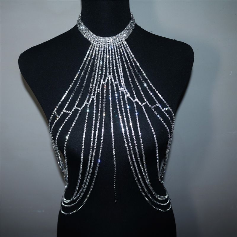Modes, pārspīlēti gari pušķīši ar rhinestones krūšu aksesuāriem, naktskluba dzirkstošs un seksīgs kakla c, sievietes ķermenis_voghion.com