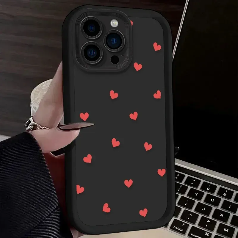 Vollbild-Hülle mit schwarzem Liebesherz für iPhone 15 16 14 13 12 11 Pro Max X XS X S Max XR SE 2020 7 8 Plus Iphone16 aus weichem Silikon_voghion.com