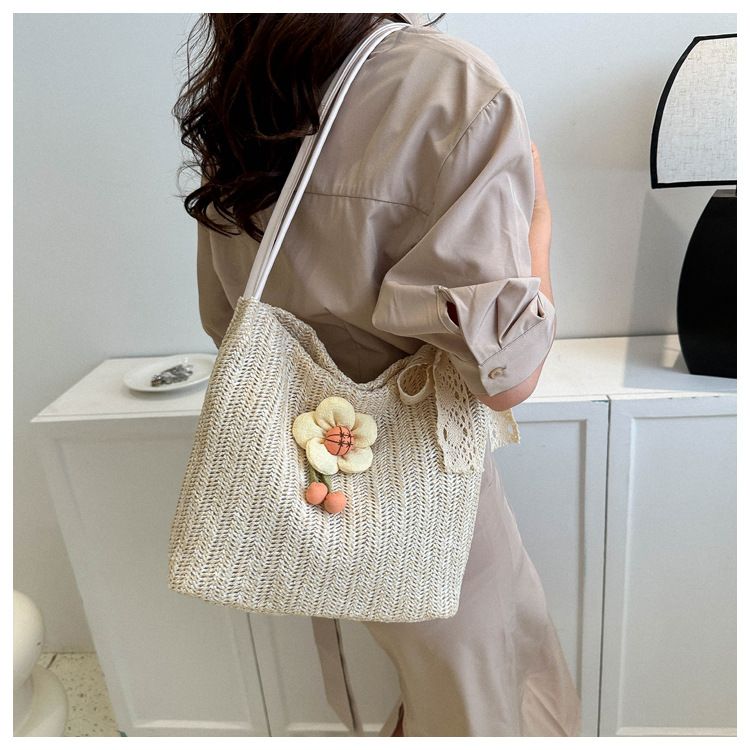 Große Kapazität Mode Sanftes Temperament Stroh gewebt Schal Schulter 2023 Sommer Neue Unterarm Einkaufstasche_voghion.com