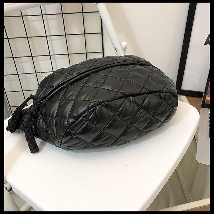 Winter New Women's Waist Bag Large Capacity Cotton Coat Crossbody Bag Fashion Waist Bag Diamond Embroidery Couple Chest Bag_voghion.com