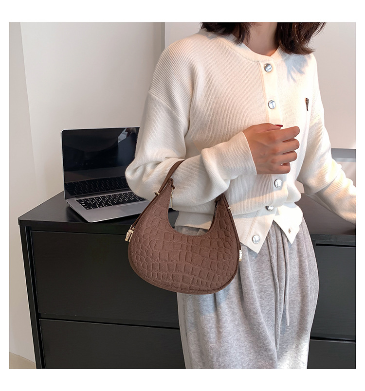 Borsa a tracolla casual monospalla con motivo a pietra, modello invernale, alla moda, versione coreana, da donna, di colore solido_voghion.com