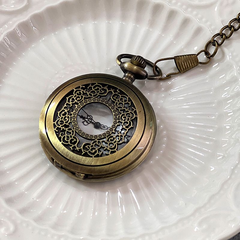 Vintage Nostalgic Flap Quartz Pocket Watch Hollow Flower Carving Necklace Antique Pendant Watch Work Daily Birthday Anniversary Valentine's Day Gift_voghion.com