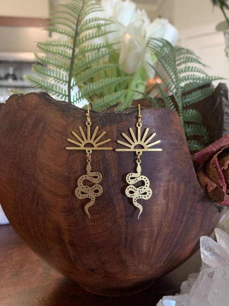 Orecchini Orecchini fatti a mano con serpente e sole_voghion.com