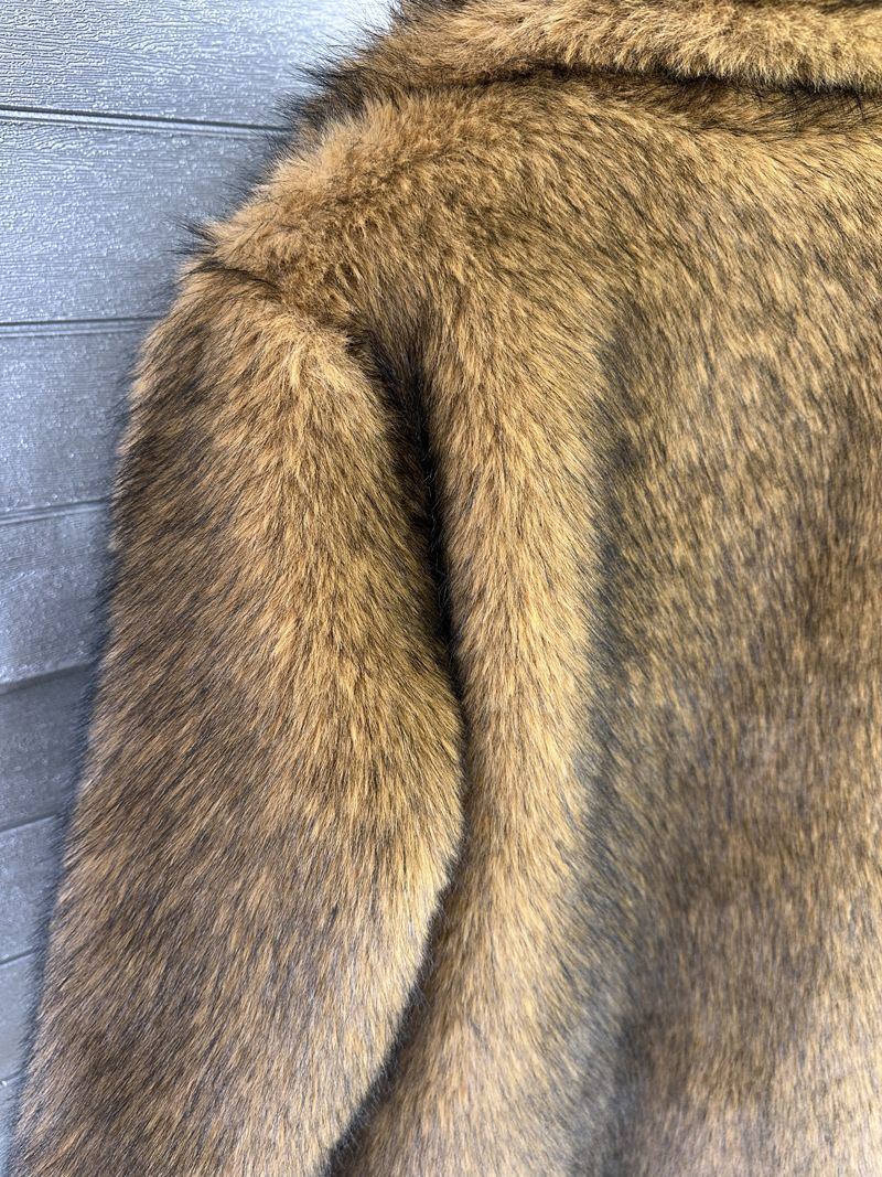 Cappotto in pelliccia sintetica da donna – Cappotto invernale di media lunghezza con colletto da abito, grigio lupo di lusso (S-XL)_voghion.com