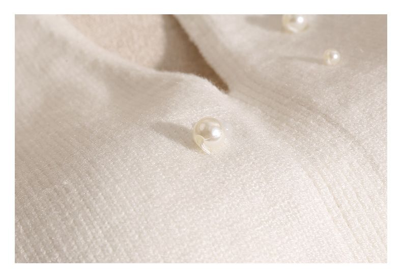 Camisola de punto con cuello halter, espalda entallada y hombros descubiertos para mujer_voghion.com
