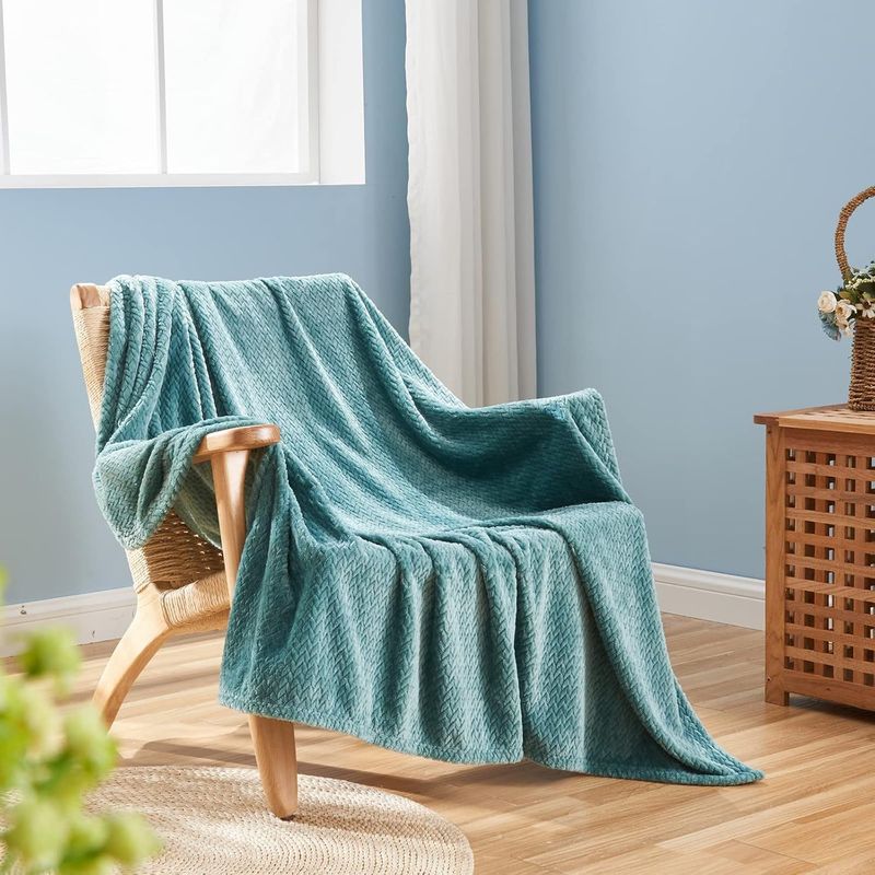 Decke, weich, gemütlich, Überwurfdecke, leicht, Plüsch, Komfort, strukturierte Flanelldecke, warme Plüschdecke, Schlafsofa_voghion.com