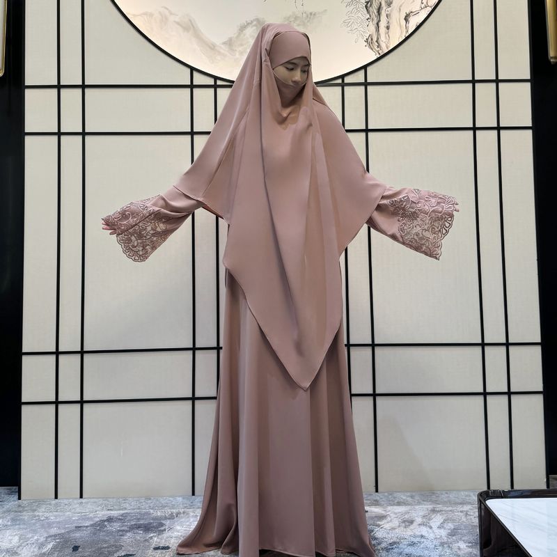 Damkläder Mellanöstern 2-delad dubbelärmad broderad morgonrock enfärgad klänning Damkläder W 066 Spets muslimsk_voghion.com