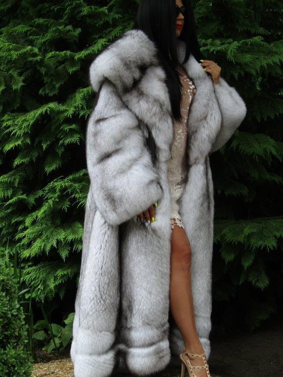 Women's Clothing Faux Fur Cross Border Foreign Trade Hot Sale Extra Long Autumn And Winter Hooded Warm Thickened Women's Coat_voghion.com