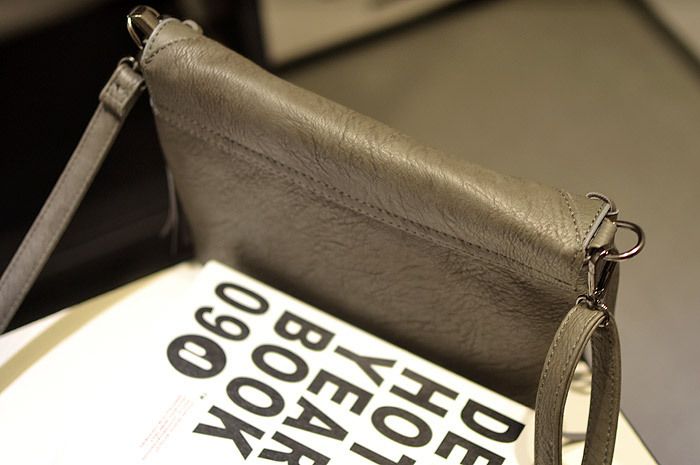 Casual Messenger Solid Color Satchel for Women Pu Leather Tassel Shoulder Bag Single Belt Flaps Crossbody Bags_voghion.com