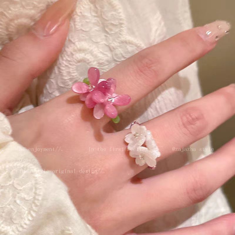 Violet Flower Women Early Spring 2025 Nieuwe Koreaanse stijl elastische kralen wijsvinger ring voor beste vriendinnen gelaagd dragen_voghion.com
