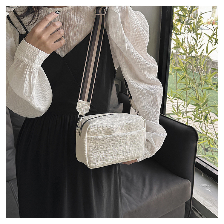 Women's Stylish Crossbody Bag With Wide Strap - Minimalist Solid Color Small Square Purse For Daily Use_voghion.com