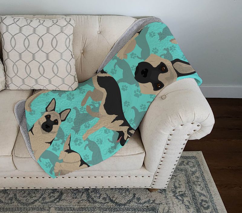 Black and Silver German Shepherd Quilted Blanket 50x60 Artwork Pattern Quilted Throw Blanket for Bed, Couch, Sofa, Soft and Lightweight_voghion.com