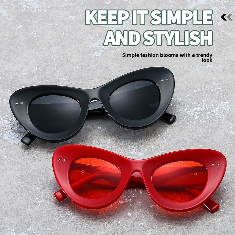 Trendy Cat Eye Large Frame Rivet Sunglasses For Sports_voghion.com