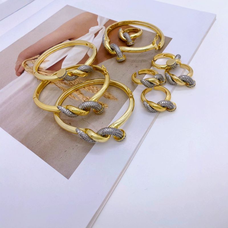 Chiusura a chiodo, squisito braccialetto aperto in rame micro intarsiato con zirconi di alta qualità, gioiello da mano._voghion.com