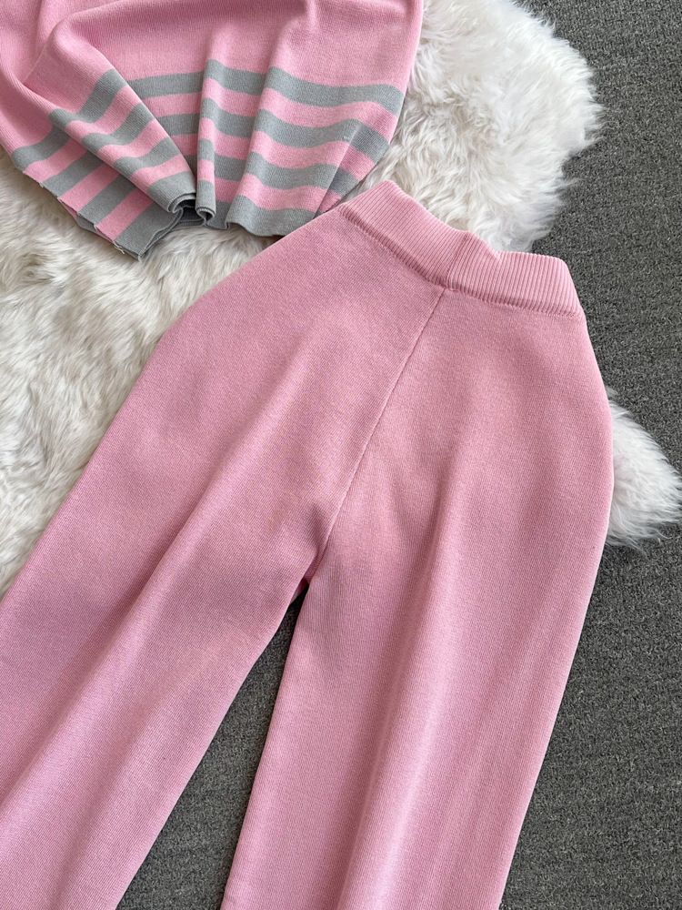 2024 Nuevo traje de moda para mujer primavera estilo coreano cuello en V suelto contraste de color tejido de dos piezas cintura alta pantalones de pierna ancha_voghion.com