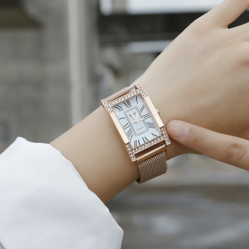 Orologio da vento fresco da donna al quarzo con cinturino in maglia in lega di Mila, tempo digitale romano, alla moda, di nuova moda_voghion.com