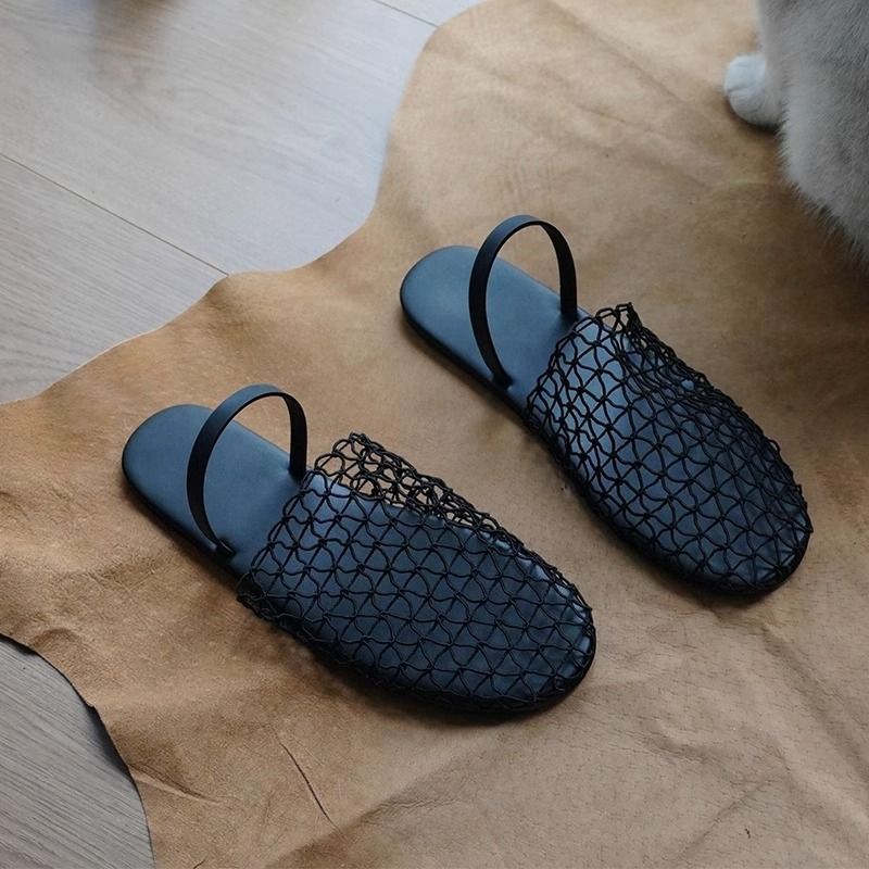 2025 Summer Fishnet Niche Simple Design Versatile Black Woven Openwork Flat Sandals For Women_voghion.com
