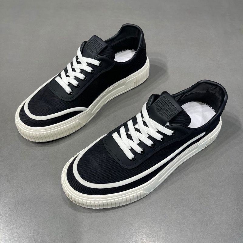2025 Spring Trendy Men's Casual Board Shoes, Korean Edition, Versatile, Niche Design, Student Canvas Shoes_voghion.com