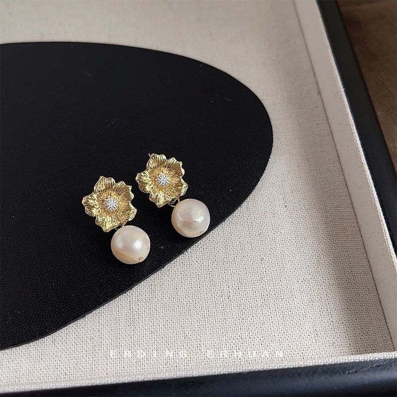 Orecchini di perle d'acqua dolce di lusso leggeri fatti a mano con ago in argento, accessori per gioielli in stile francese_voghion.com