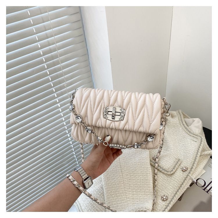 Fashionable and versatile niche chain bag one shoulder pleated diamond small fragrance style net celebrity ladies small bag ins shoulder bag_voghion.com