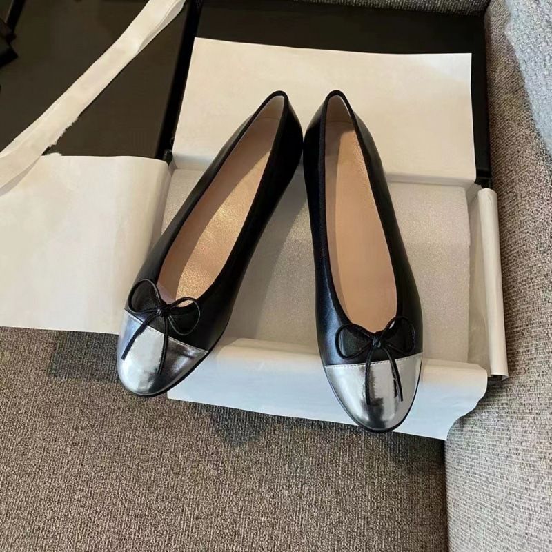 Xiaoxiangfeng Ballett-Schleife mit Farbblockierung, flache, vielseitige Faulenzer für Damen mit leichtem Mund, Slipper mit einem Fuß_voghion.com