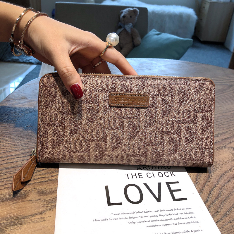Long For Women 2025 New Large Capacity Card Holder Niche Design Leather Wallet Zipper Integrated Phone Bag_voghion.com