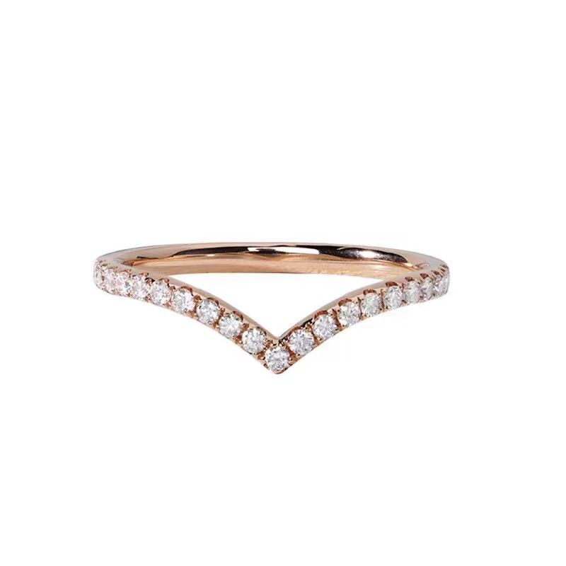 Fransk elegant V-formad diamantpläterad vitguld slank utsökt V-formad mikroinlagd zirkon rosa ring diamantring hona_voghion.com