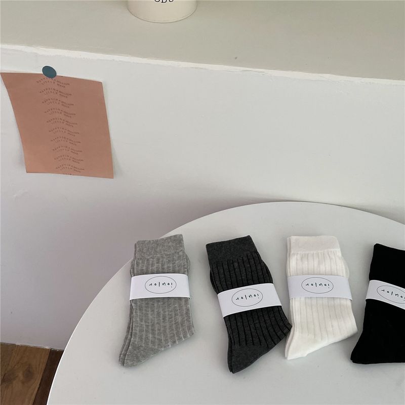 Calzini bianchi e neri, calzini lunghi, calzini di cotone, calzini a tubo medio, calzini alti fino al ginocchio, calzini alla moda_voghion.com