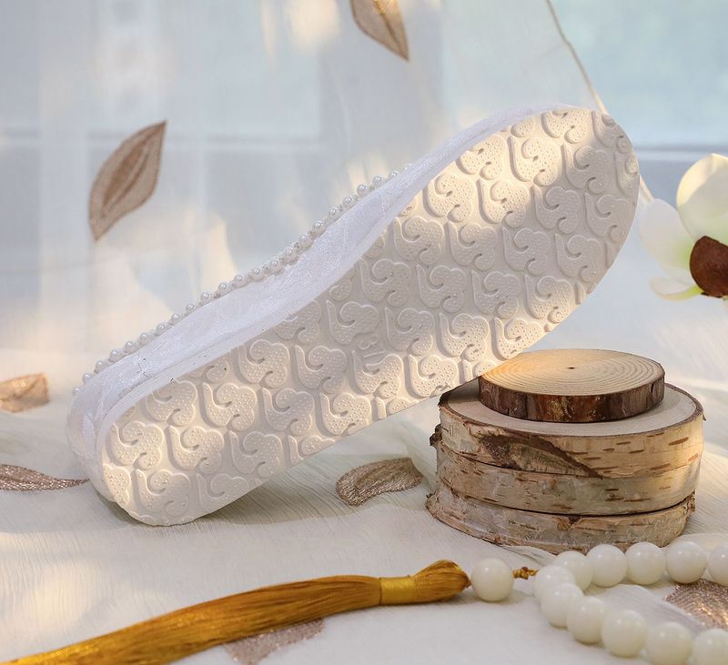 Damenschuhe für den Sommer, neuer Stil, antiker Stil, passende antike Kostüme, bestickte Damenschuhe, Schuhe mit erhöhter Quaste_voghion.com