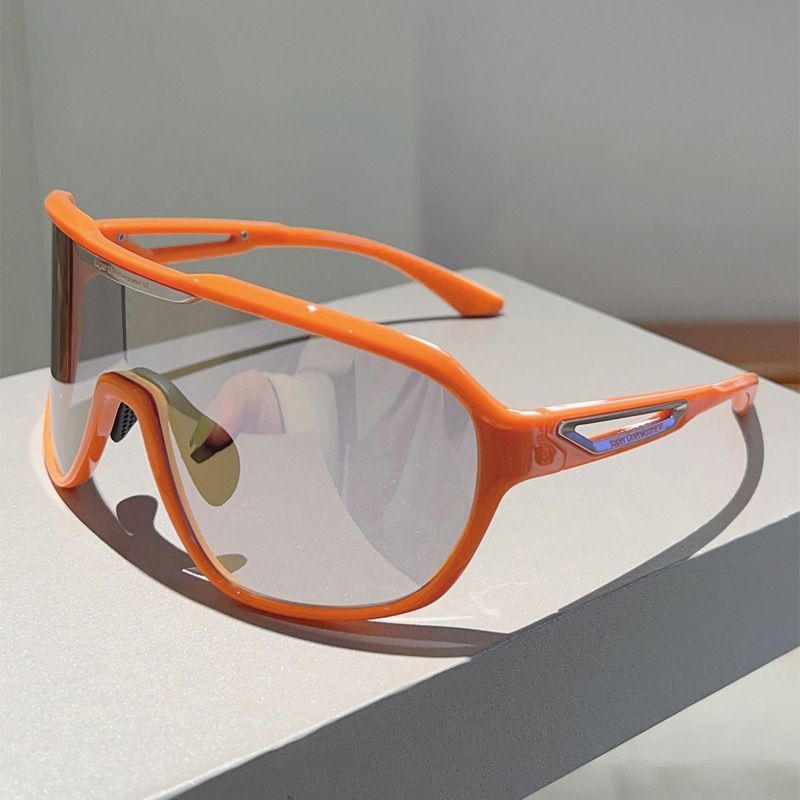 New Colorful Large Frame Integrated Outdoor Sports Cycling Sunglasses Mountaineering Skiing Windproof Goggles_voghion.com