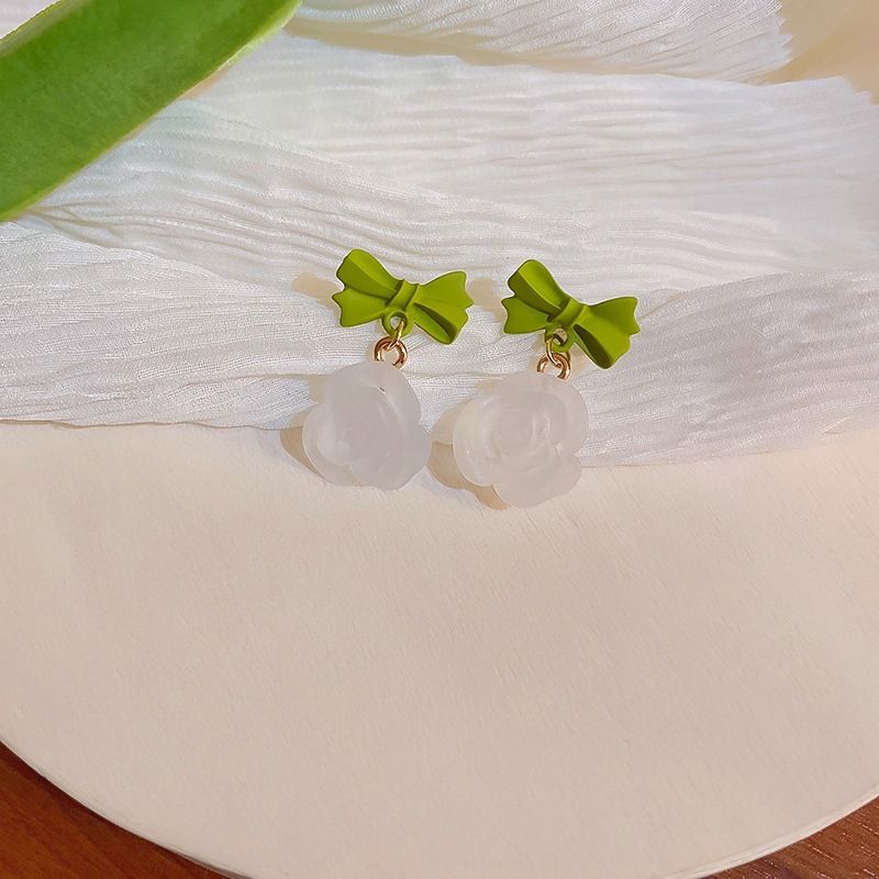 Women's earrings spring new style trendy bow earrings green retro camellia ear clips for women without pierced ears_voghion.com