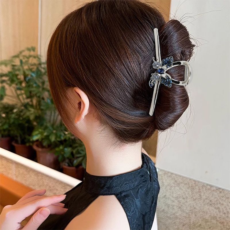 Farfalla in pietra di cristallo per donna, delicata ed elegante, con fermaglio per capelli sulla parte posteriore della testa e grande fermaglio a forma di squalo, che emana un senso di_voghion.com