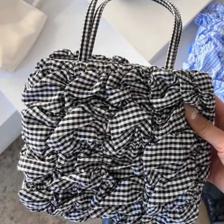 Borsa a mano piccola da donna carina con design a traliccio plissettato, nuova moda autunno inverno 2025_voghion.com