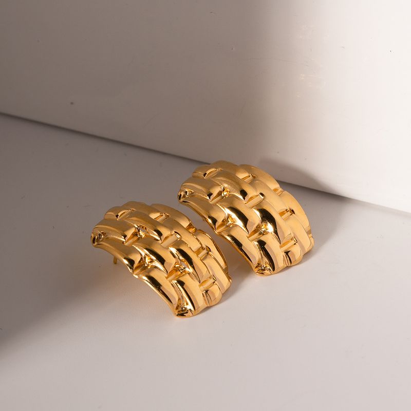 Advanced design, gold stainless steel texture, exaggerated earrings, INS women's fashionable and versatile earring_voghion.com