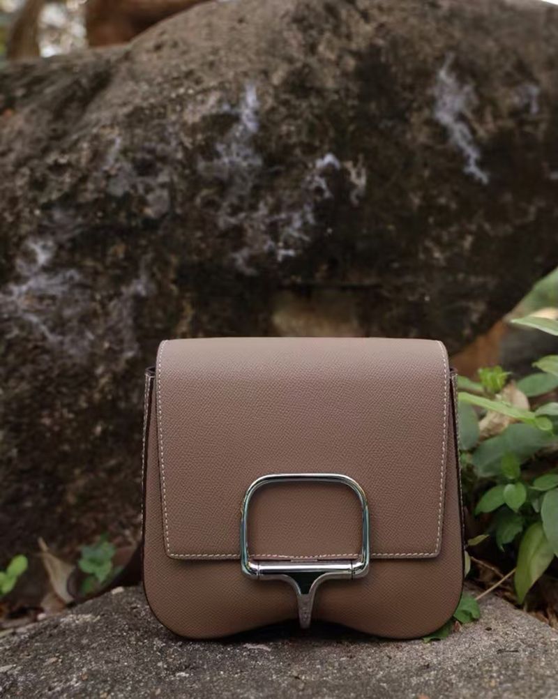 Echtes Leder Damen Schulter Mode Sattel Große Kapazität Vielseitige Crossbody Einzigartige Hüfttasche_voghion.com