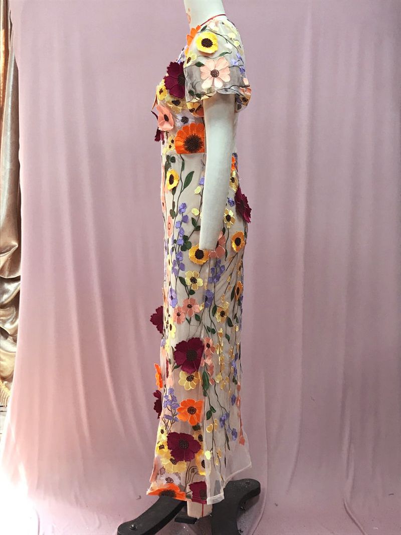 Gonna da donna di media lunghezza con scollo rotondo ricamato a fiori tridimensionali con maniche a sbuffo, leggero e lussuoso_voghion.com