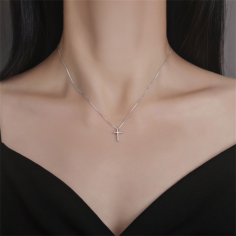 Collana con croce giapponese e coreana in vendita calda per donna, design semplice e minimalista, con ciondolo a catena per clavicola_voghion.com