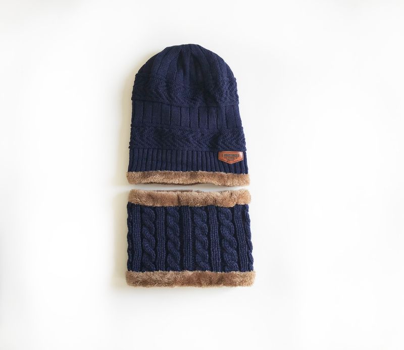 Cappello invernale da uomo alla moda per l'autunno e l'inverno, cappello lavorato a maglia da uomo, più cappello pullover e sciarpa in velluto di lana ispessita_voghion.com