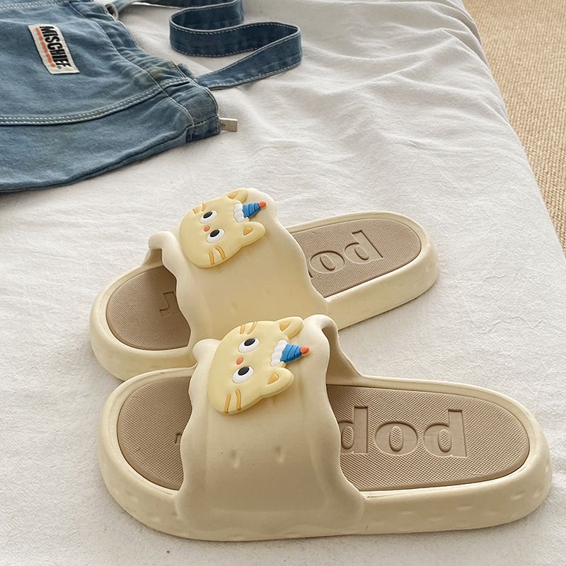 2025 Frühjahr und Sommer Neue Cartoon EVA rutschfeste Anti-Geruchs-Duschpantoffeln für Damen, Indoor-Freizeit, Studentensandalen mit modischen und vielseitigen_voghion.com