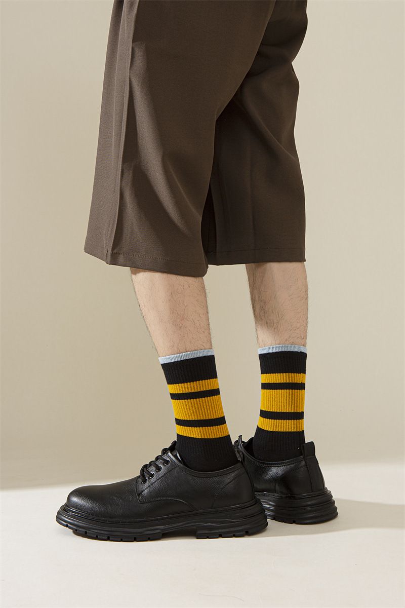 Vidēja garuma zeķes Vīriešu rudens un ziemas kokvilnas zeķes Studentu zilas bumbu sporta zeķes Garas, svītrainas, platas, vienkāršas, modernas, kontrastējošas krāsas_voghion.com